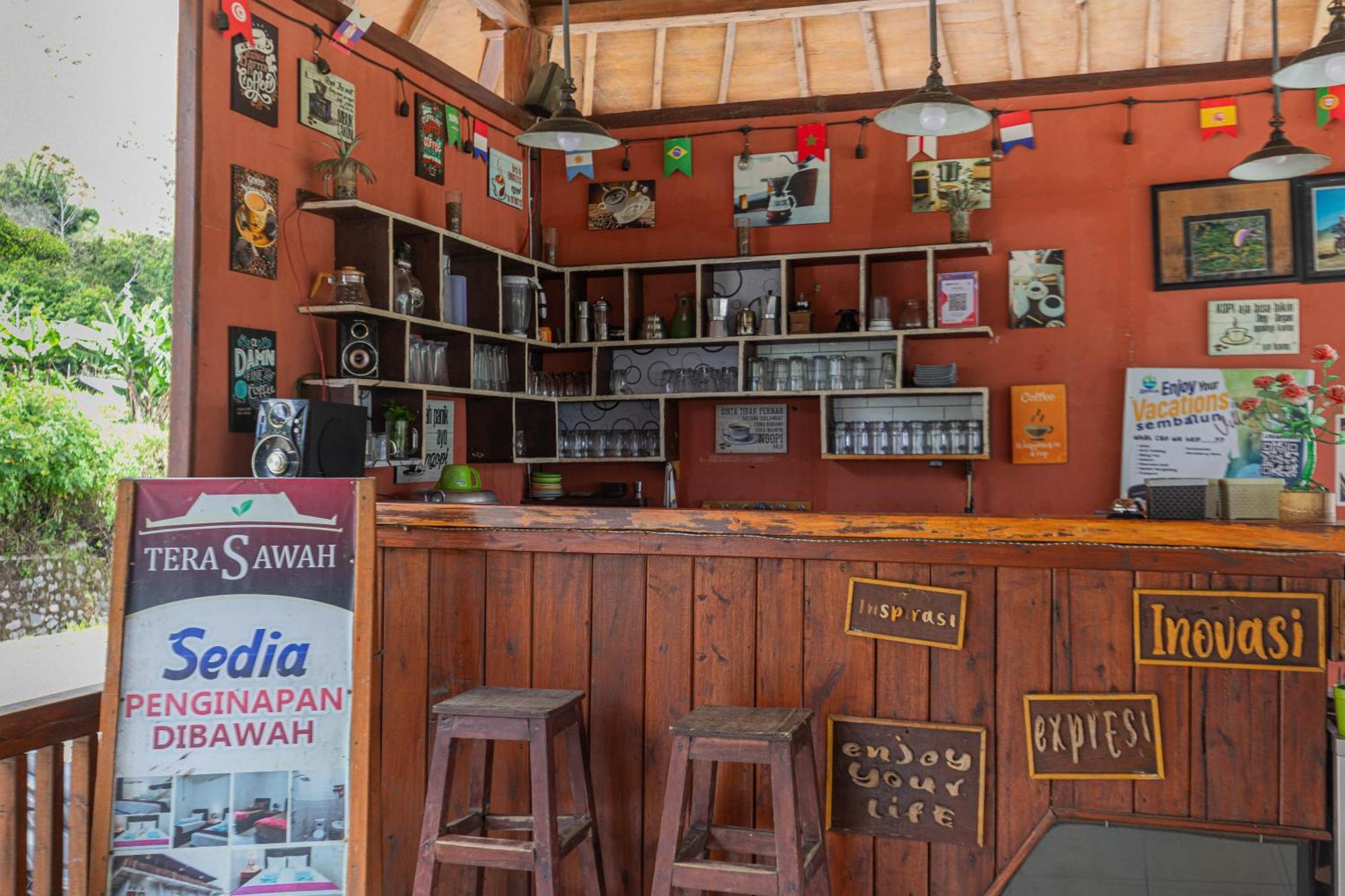 Teras Sawah Guest House Syariah ซัมบาลัง ลาวัง ภายนอก รูปภาพ